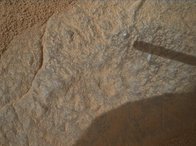 Sol 3674: Mars Hand Lens Imager (MAHLI)