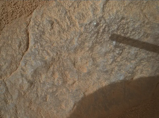 Sol 3674: Mars Hand Lens Imager (MAHLI)