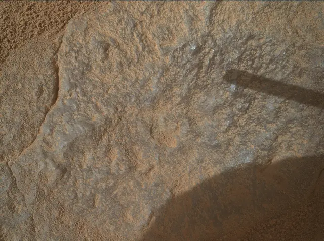 Sol 3674: Mars Hand Lens Imager (MAHLI)