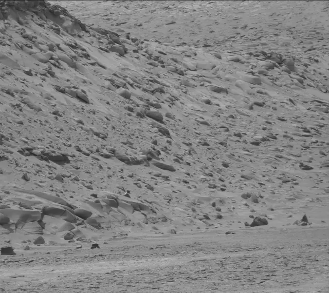 Sol 3676: Mast Camera (Mastcam)