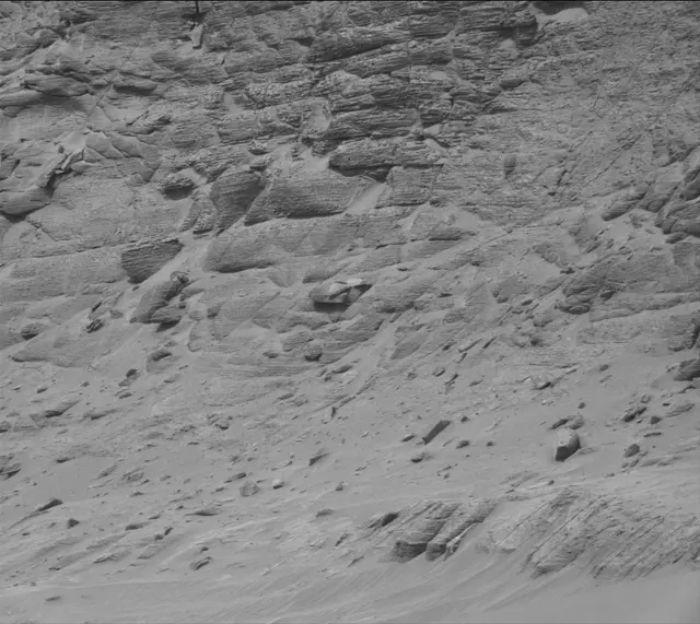 Sol 3676: Mast Camera (Mastcam)