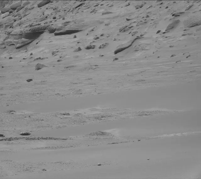 Sol 3676: Mast Camera (Mastcam)