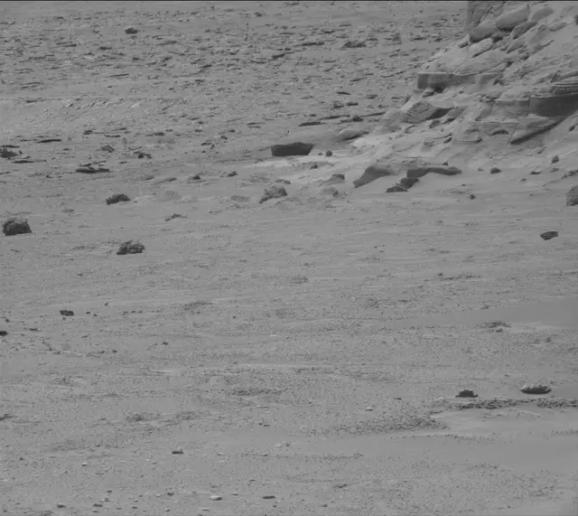 Sol 3676: Mast Camera (Mastcam)