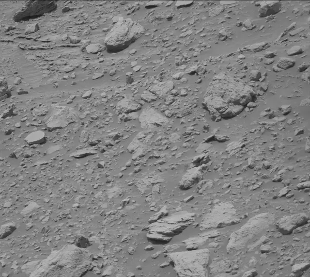 Sol 3676: Mast Camera (Mastcam)