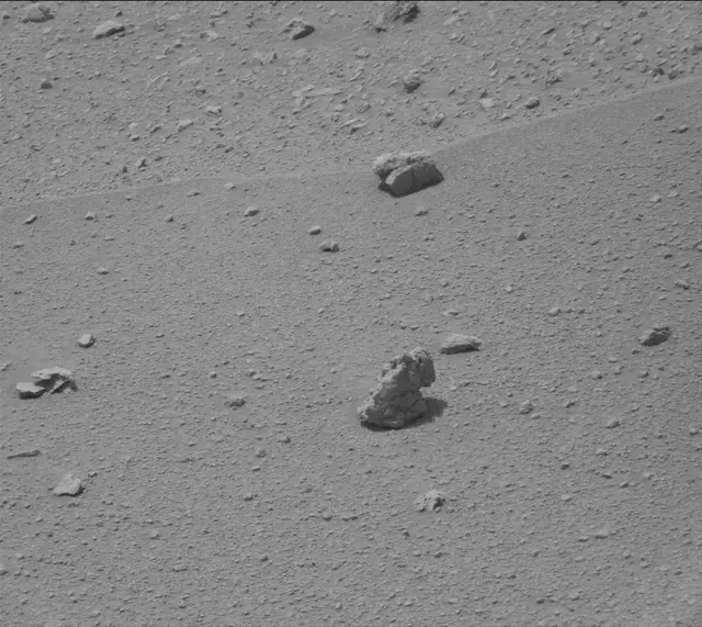Sol 3676: Mast Camera (Mastcam)