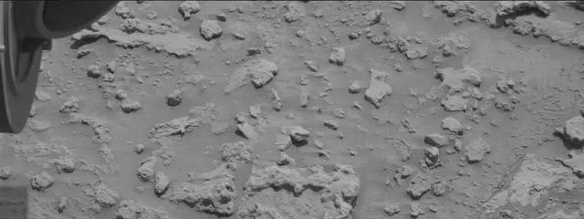 Sol 3677: Mast Camera (Mastcam)
