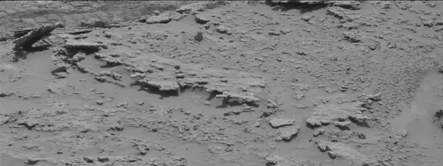 Sol 3677: Mast Camera (Mastcam)