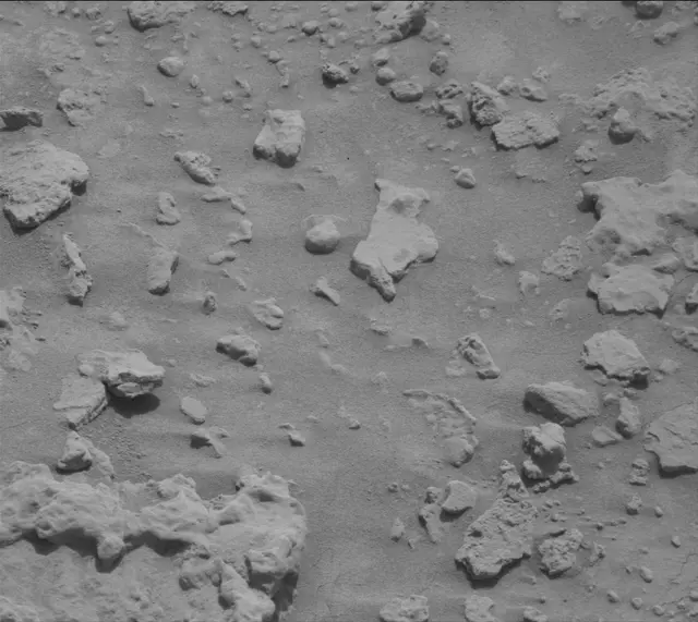 Sol 3677: Mast Camera (Mastcam)