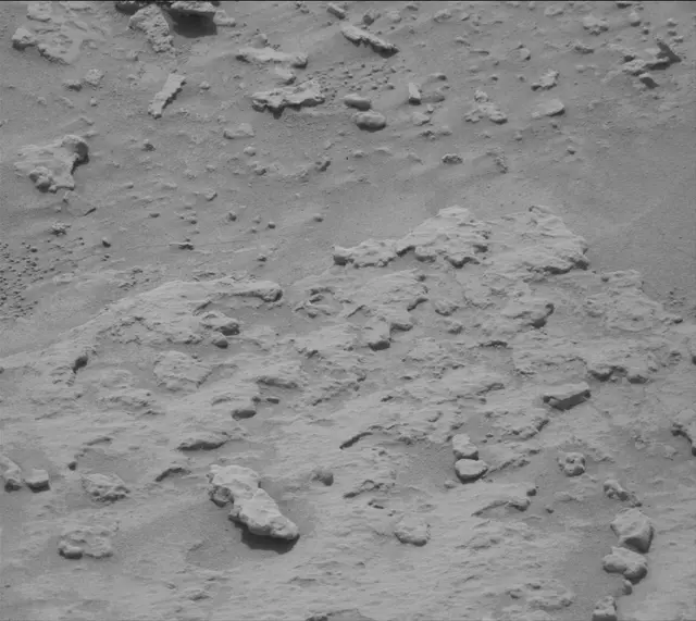 Sol 3677: Mast Camera (Mastcam)