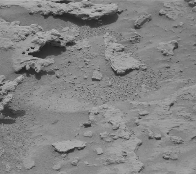 Sol 3677: Mast Camera (Mastcam)