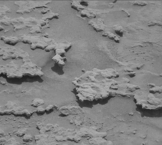Sol 3677: Mast Camera (Mastcam)