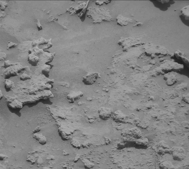 Sol 3677: Mast Camera (Mastcam)