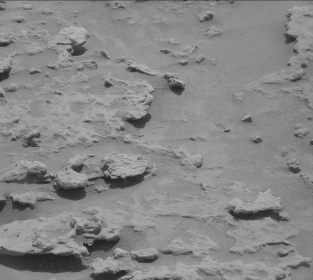 Sol 3677: Mast Camera (Mastcam)