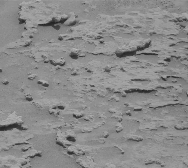 Sol 3677: Mast Camera (Mastcam)