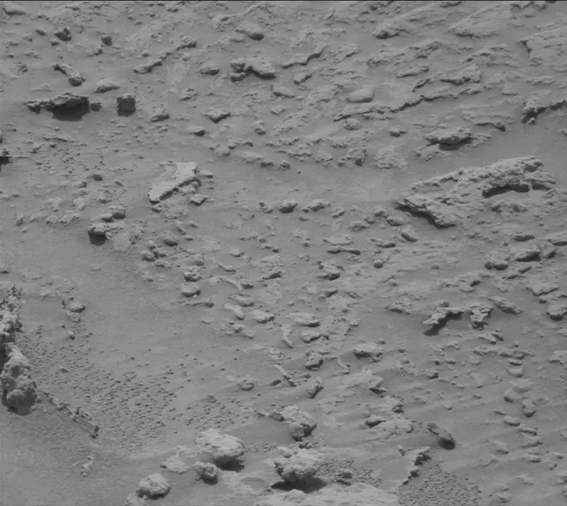 Sol 3677: Mast Camera (Mastcam)