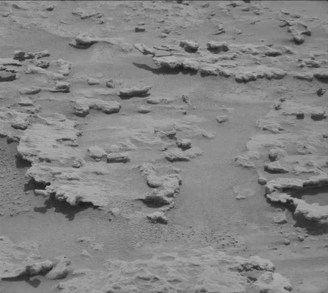 Sol 3677: Mast Camera (Mastcam)