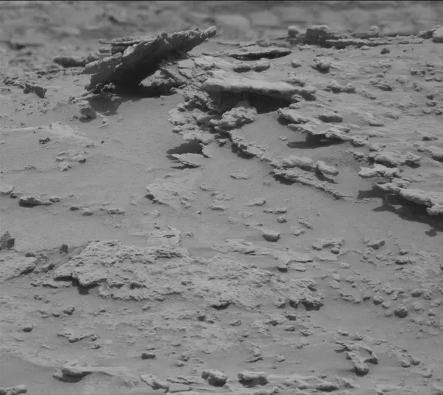 Sol 3677: Mast Camera (Mastcam)