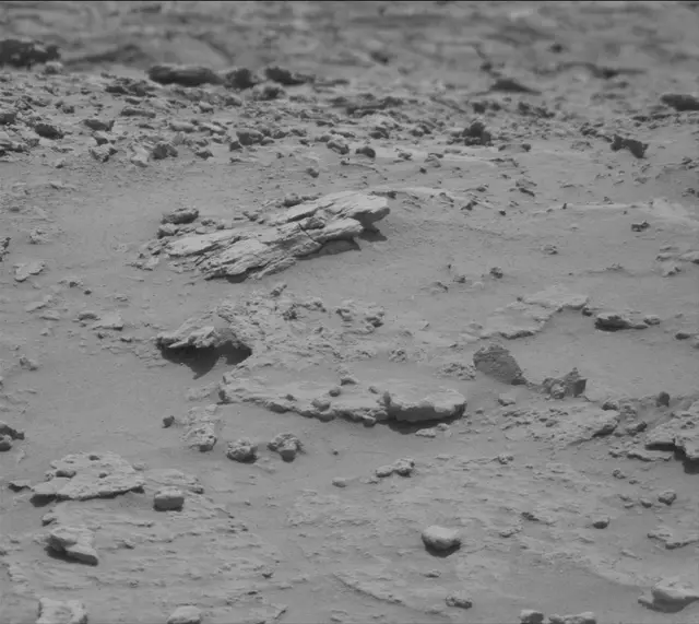 Sol 3677: Mast Camera (Mastcam)