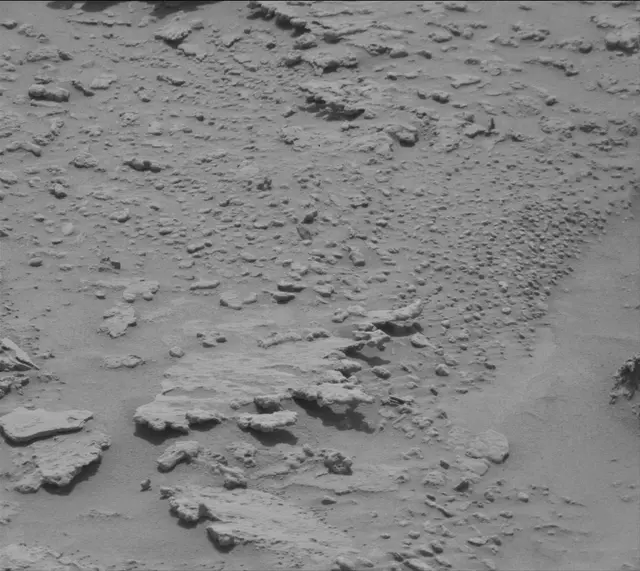 Sol 3677: Mast Camera (Mastcam)
