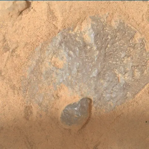 Sol 3677: Mars Hand Lens Imager (MAHLI)