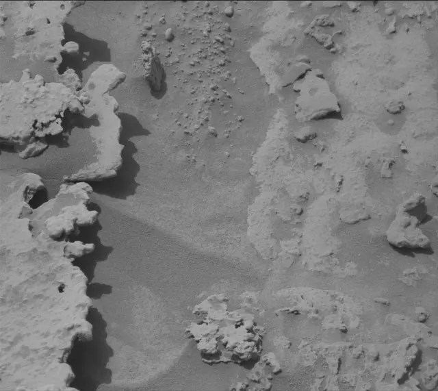 Sol 3678: Mast Camera (Mastcam)