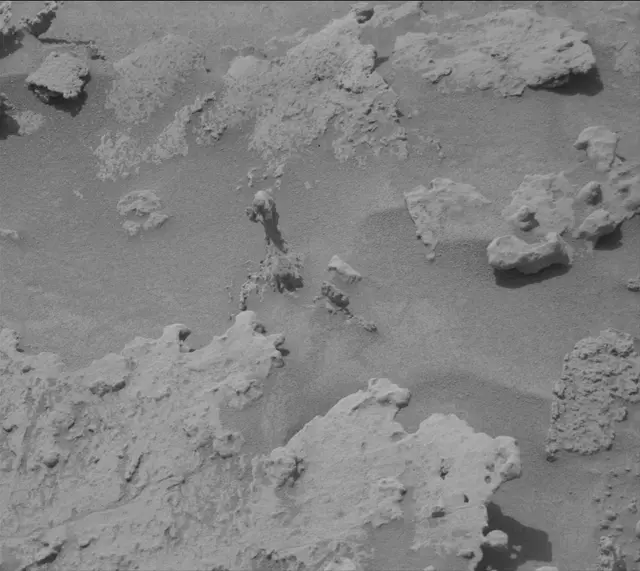 Sol 3678: Mast Camera (Mastcam)