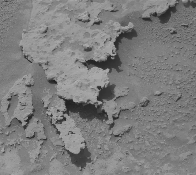 Sol 3678: Mast Camera (Mastcam)