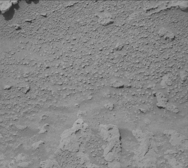 Sol 3678: Mast Camera (Mastcam)