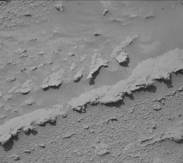 Sol 3678: Mast Camera (Mastcam)