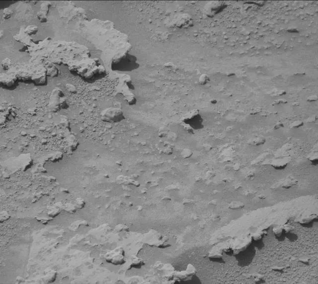 Sol 3678: Mast Camera (Mastcam)