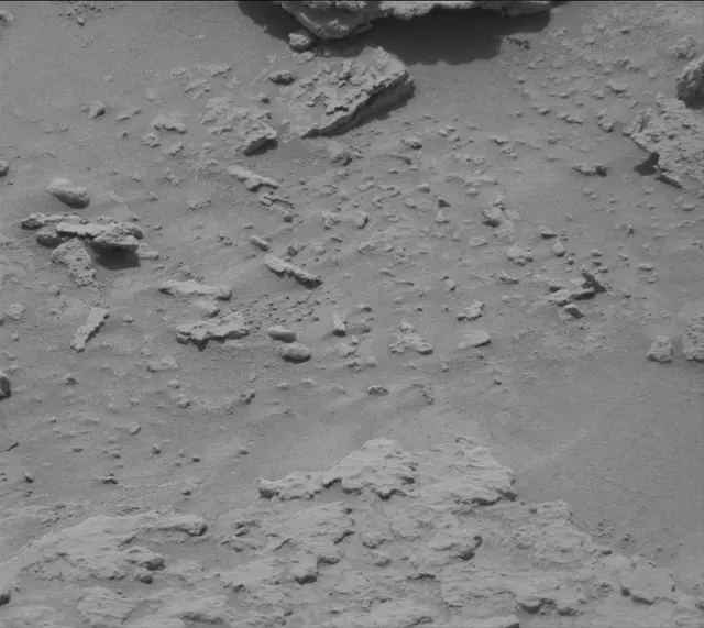 Sol 3678: Mast Camera (Mastcam)