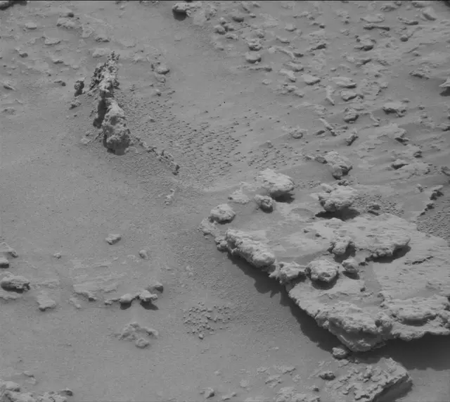 Sol 3678: Mast Camera (Mastcam)