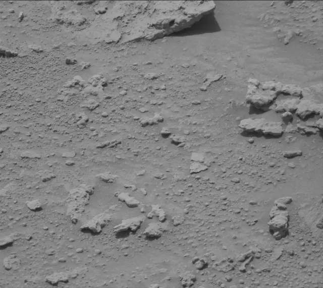 Sol 3678: Mast Camera (Mastcam)