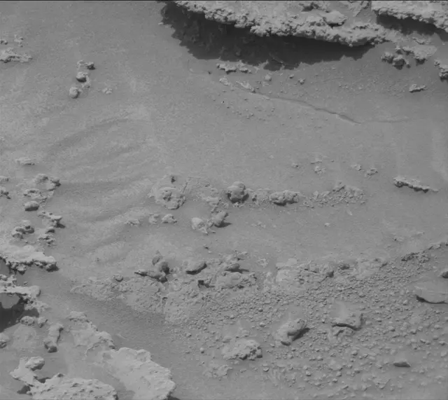 Sol 3678: Mast Camera (Mastcam)