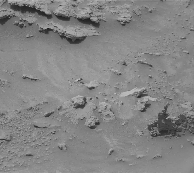 Sol 3678: Mast Camera (Mastcam)