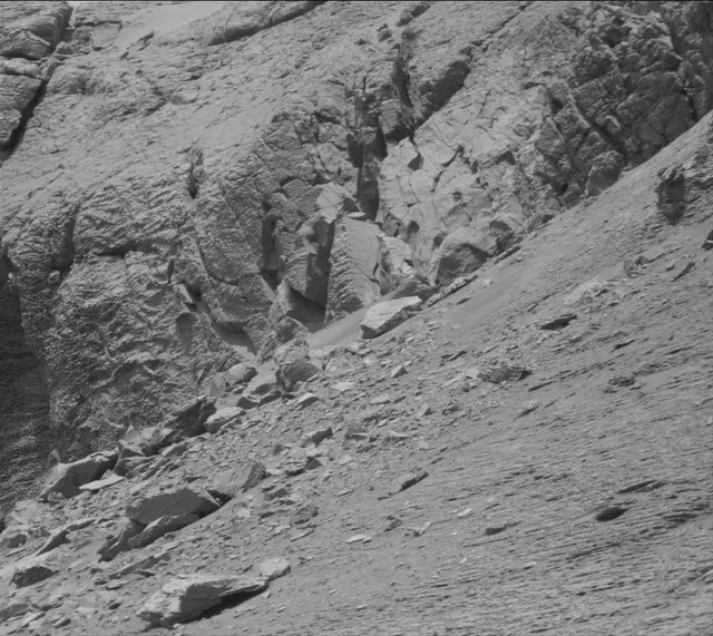 Sol 3678: Mast Camera (Mastcam)