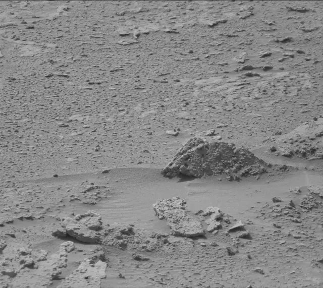 Sol 3679: Mast Camera (Mastcam)