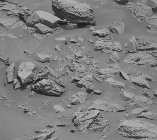 Sol 3680: Mast Camera (Mastcam)
