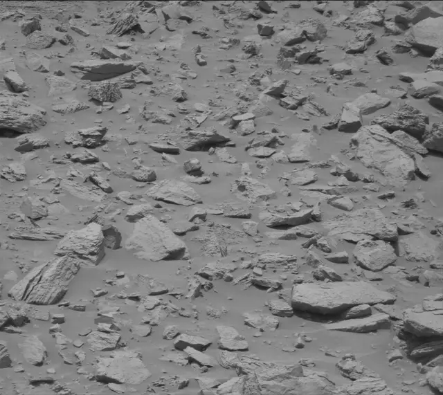 Sol 3681: Mast Camera (Mastcam)