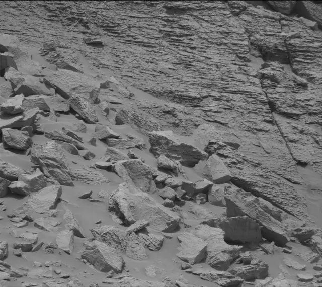 Sol 3681: Mast Camera (Mastcam)