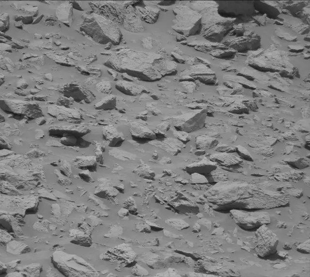 Sol 3681: Mast Camera (Mastcam)