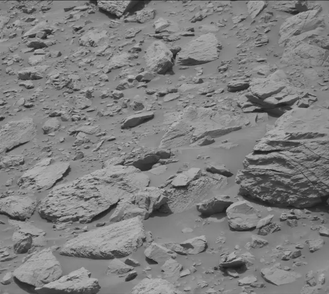 Sol 3681: Mast Camera (Mastcam)