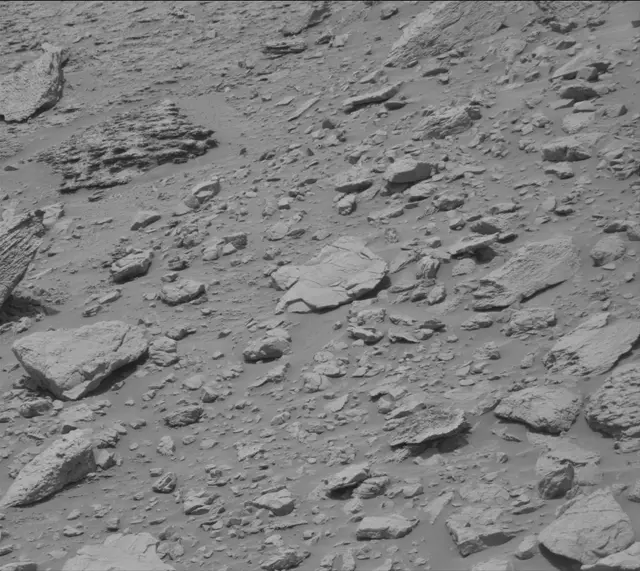 Sol 3681: Mast Camera (Mastcam)