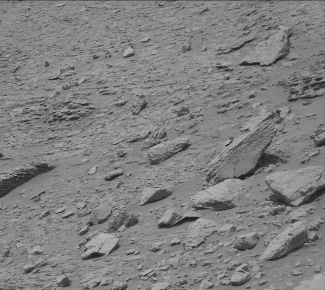 Sol 3681: Mast Camera (Mastcam)