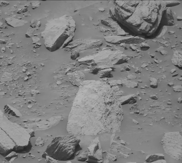 Sol 3681: Mast Camera (Mastcam)