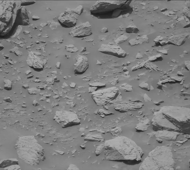 Sol 3681: Mast Camera (Mastcam)