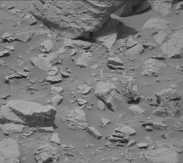 Sol 3681: Mast Camera (Mastcam)