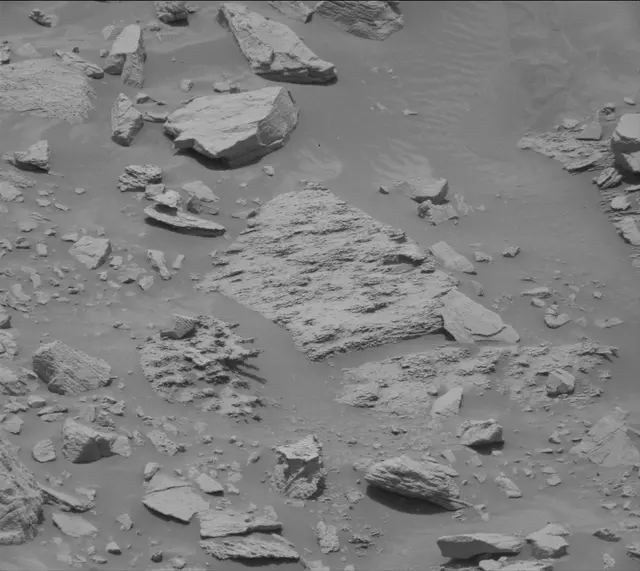 Sol 3681: Mast Camera (Mastcam)