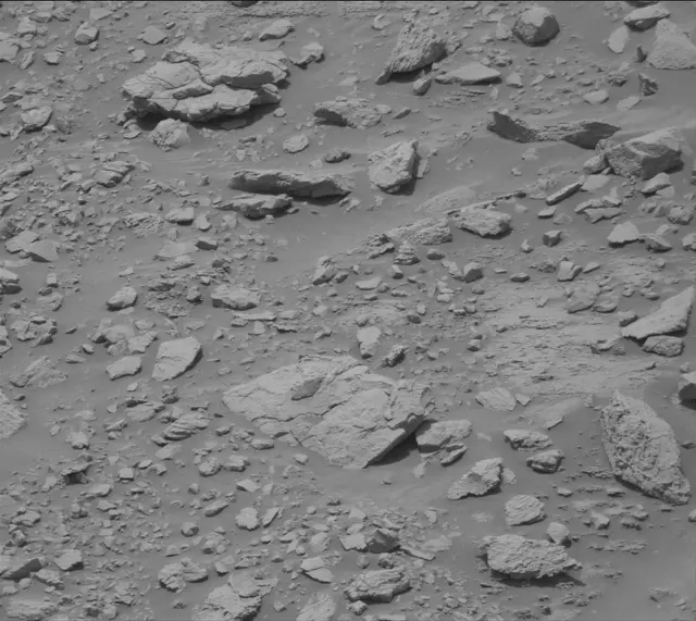 Sol 3681: Mast Camera (Mastcam)