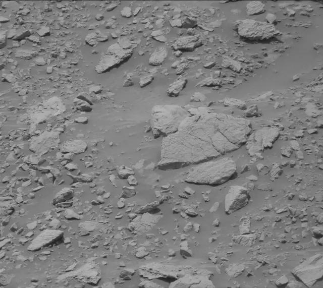 Sol 3681: Mast Camera (Mastcam)